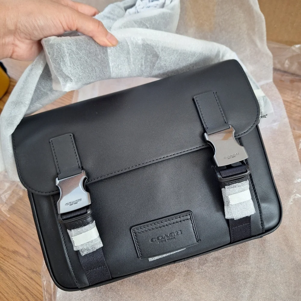 NWT Coach Track Bag Shoulder Brand Mens Crossbody Genuine Leather Black C2715